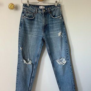 ZARA Mom-fit Jeans